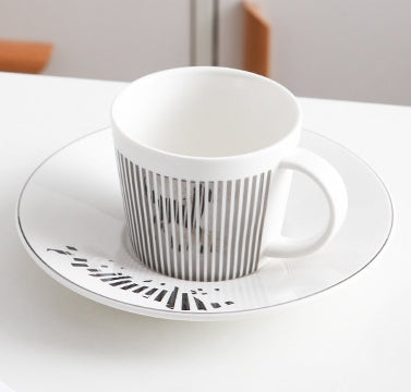 Dynamic Reflection Coffee Mug with Creative Mirror Effect