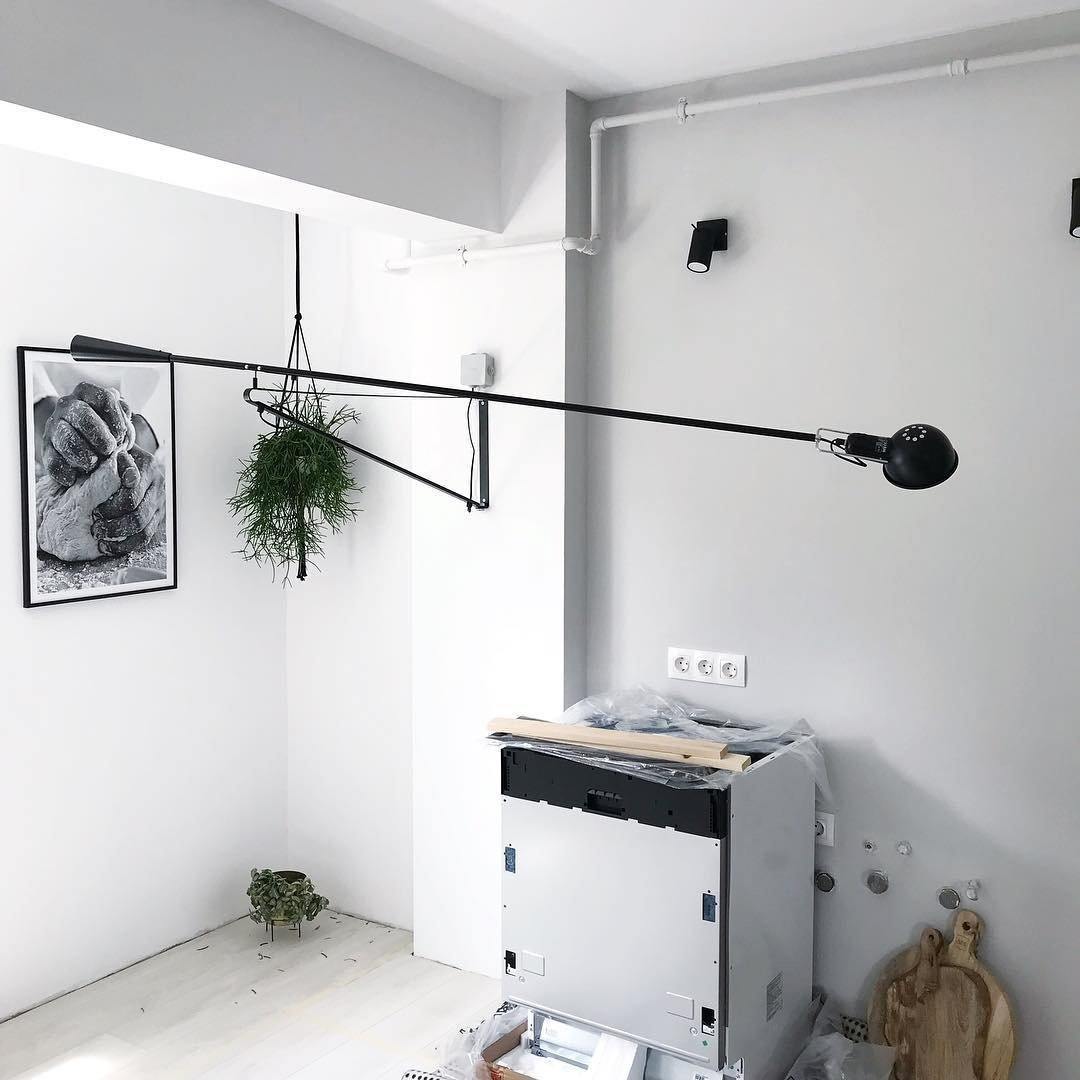 Model 265 Adjustable Wall Light Fixture