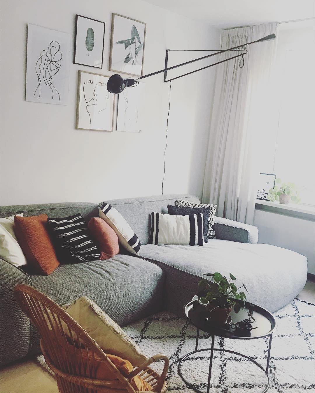Model 265 Adjustable Wall Light Fixture
