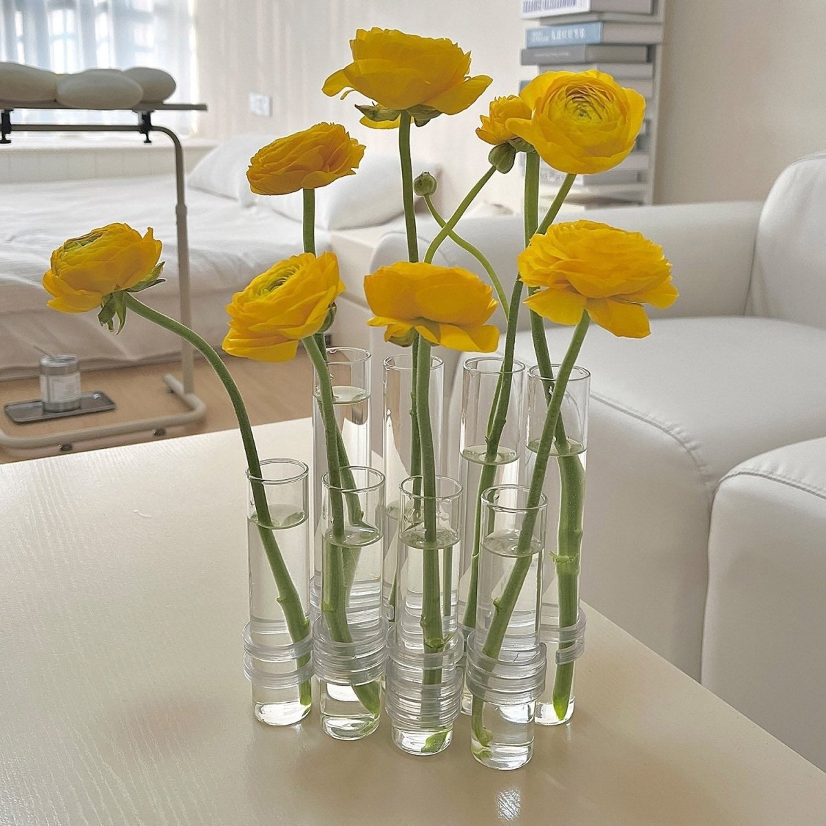 Adjustable Glass Tube Vases with Hinged Design for Modern Floral Displays