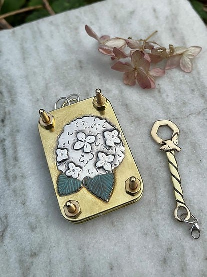 Compact Flower Press for Botanical Keepsakes | Portable Crafting Tool