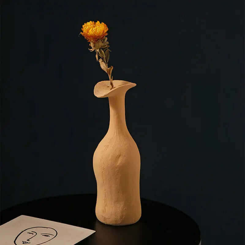 Minimalist Vases in Elegant Morandi Tones