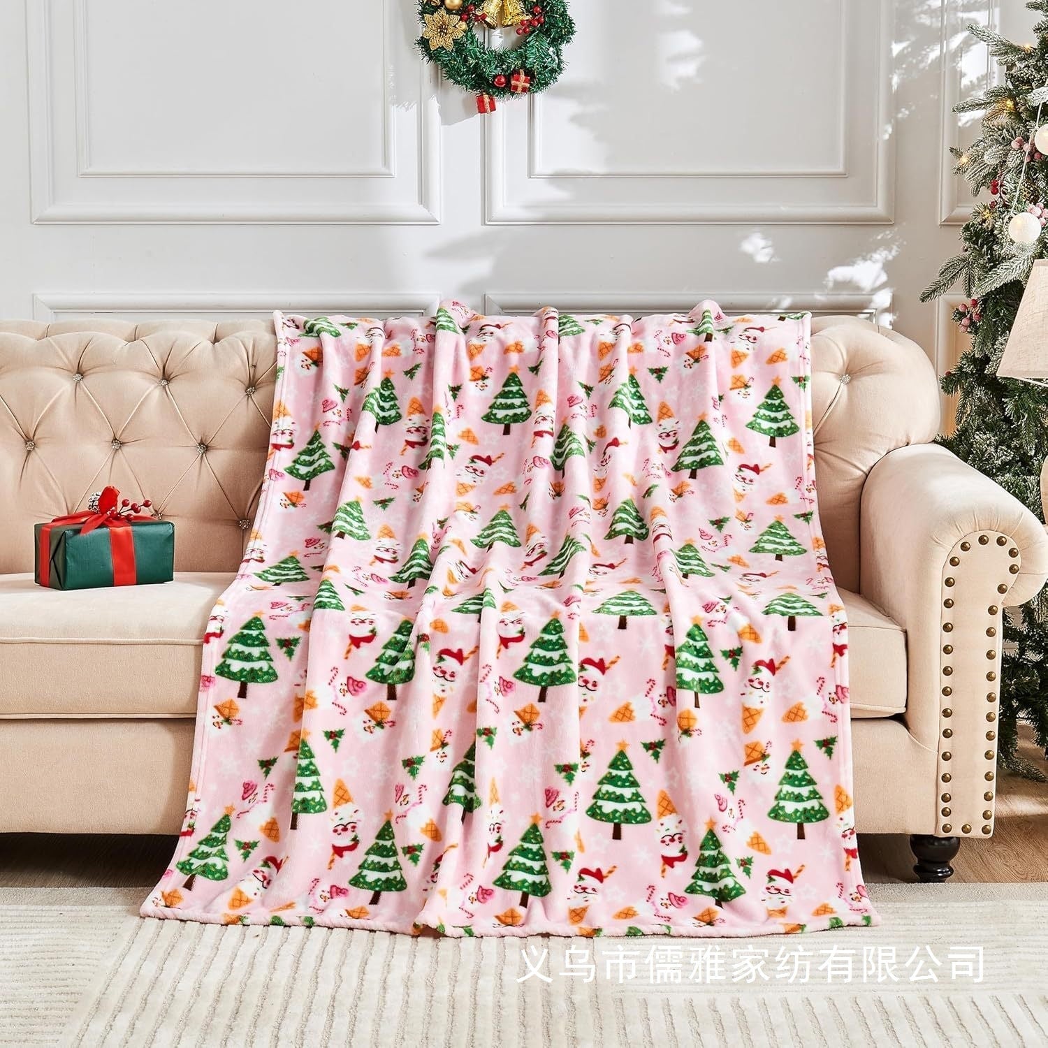 Soft Pink Flannel Christmas Blanket for Cozy Holiday Nights