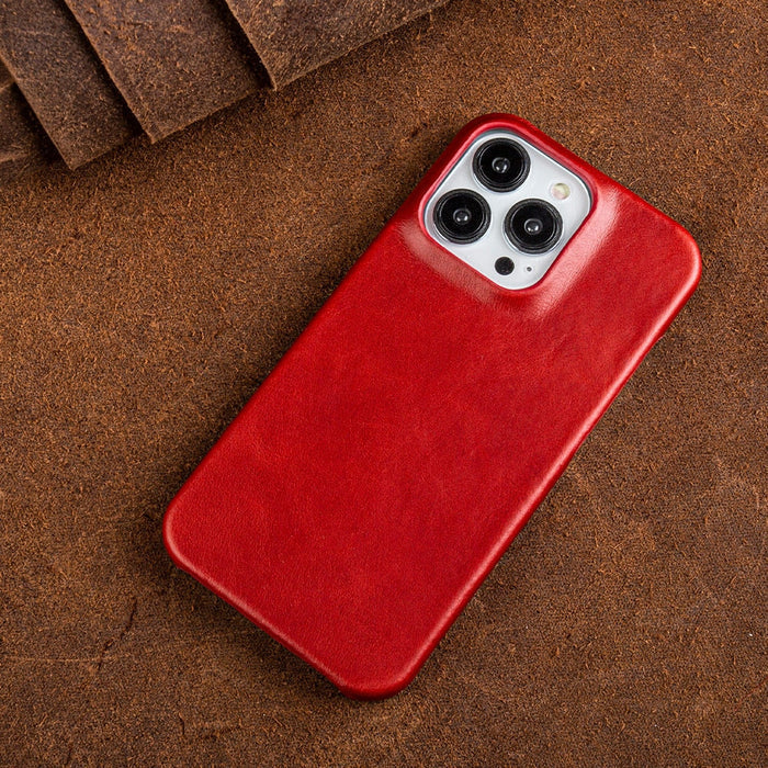 Genuine Leather Oil Wax iPhone Case with MagSafe Compatibility