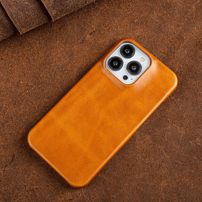 Genuine Leather Oil Wax iPhone Case with MagSafe Compatibility