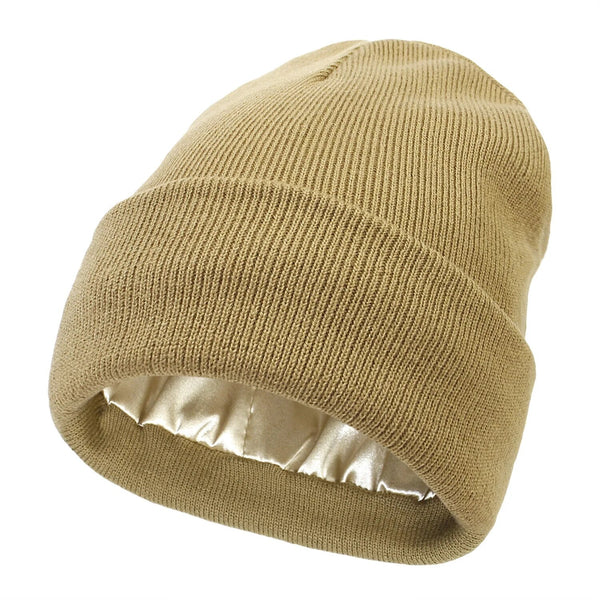 Silk-Lined Winter Hat – Wool Warmth & Anti-Frizz Hair Care